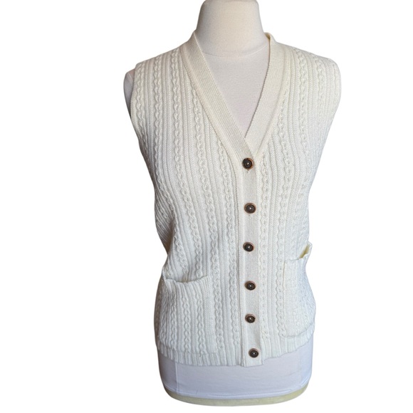 VTG 60/70’s women's Maineliner Cable-knit Sweater Vest  Sz S/XS Acrylic - Picture 2 of 6